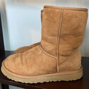 UGG Australia Tan Suede short Boot